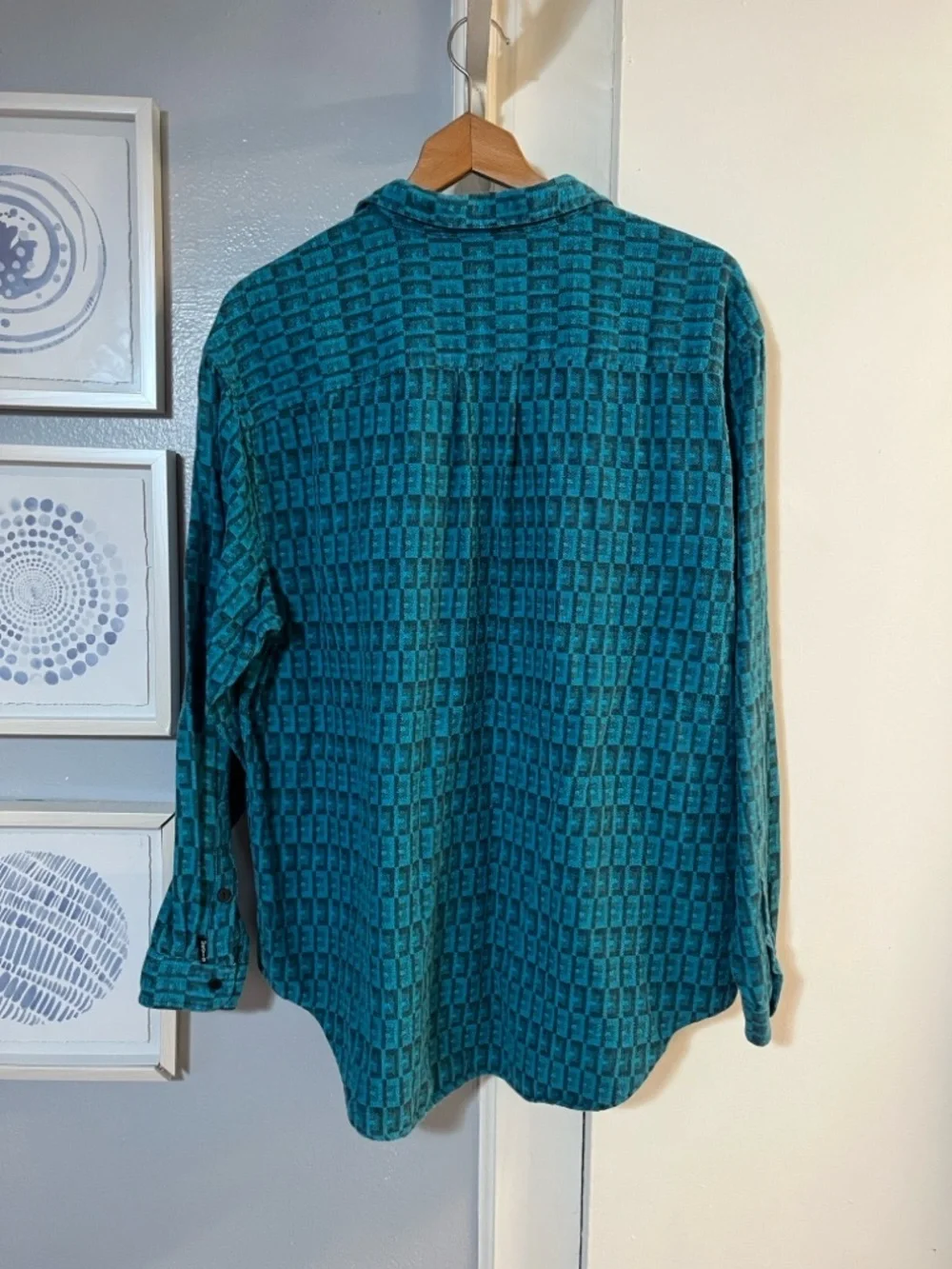 Vintage 90s Retro Levi's Teal Patterned Long-Sleeve Button Down Shirt Size L